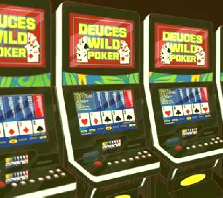 10-Line Deuces Wild slot machine