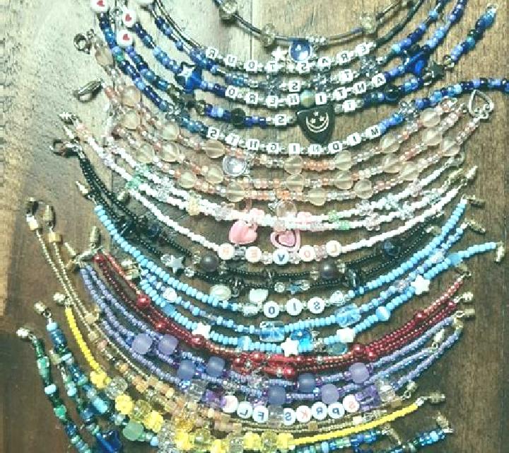 100 Bracelets online slot