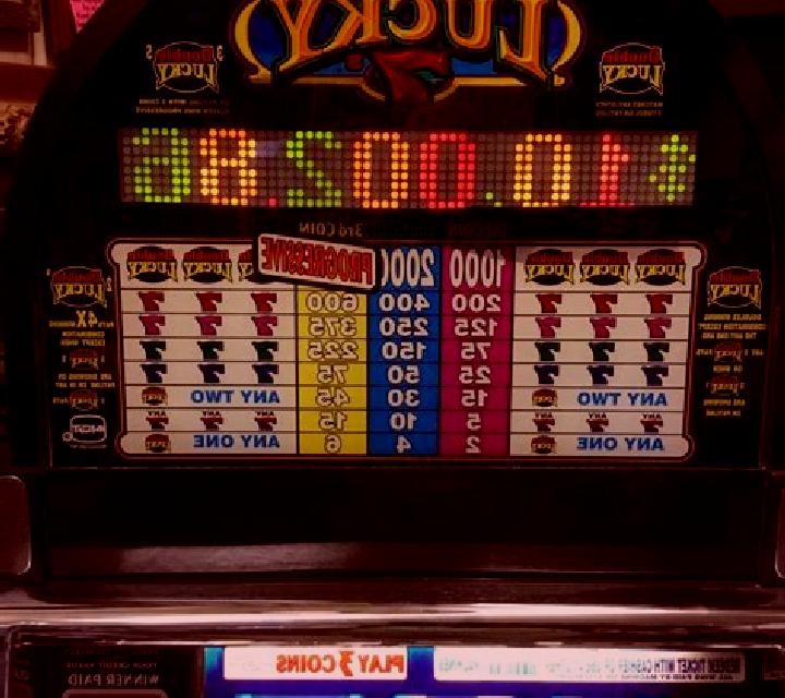100 Happy Seven slot machine