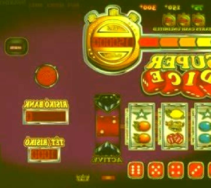100 Super Dice slot machine