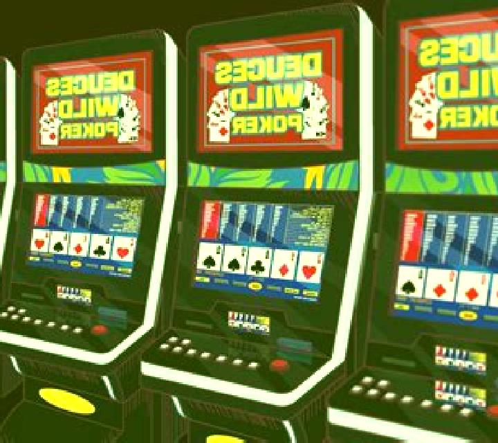 10x Deuce Wild Poker slot machine