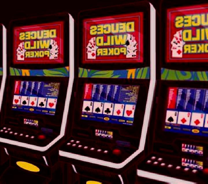 10x Deuce Wild Poker slot