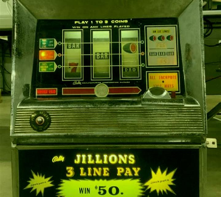 12 Coins slot machine