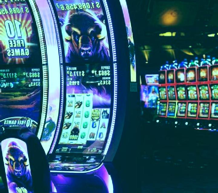 13 Black Cats slot machine