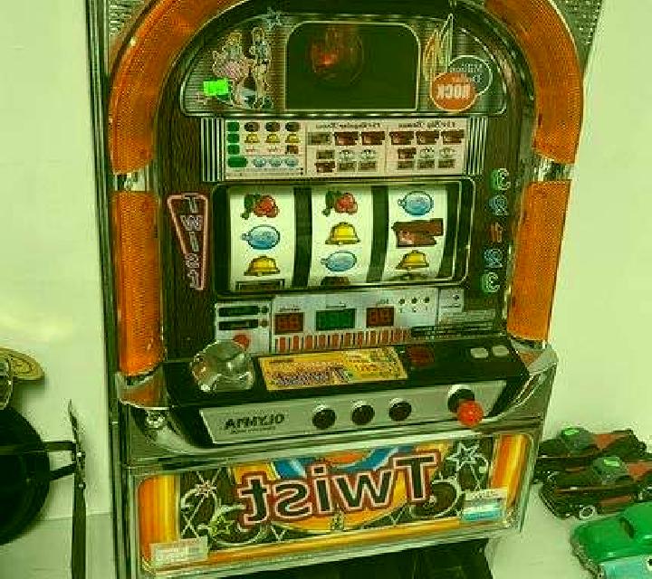 20 Hot Twist slot machine
