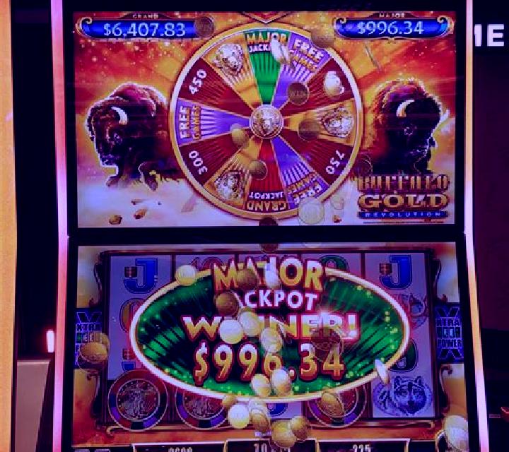 2254 A.C. Revolution slot game