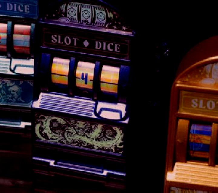 24 Dice slot machine