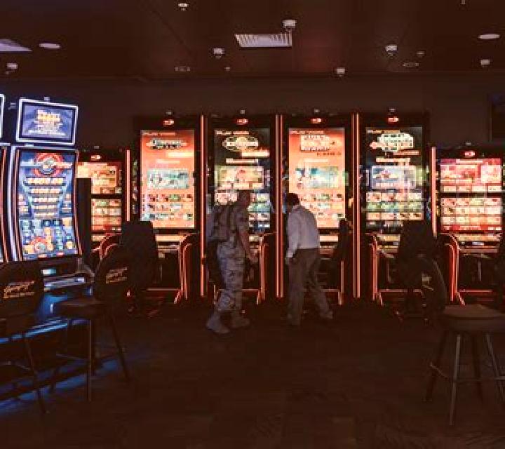 2Night Club slot machine