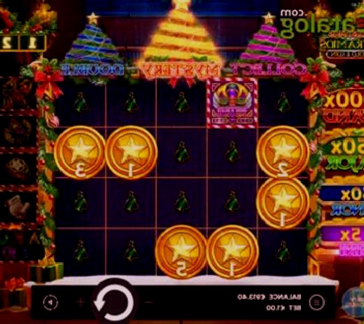3 Christmas Pyramids: Hold and Win slot