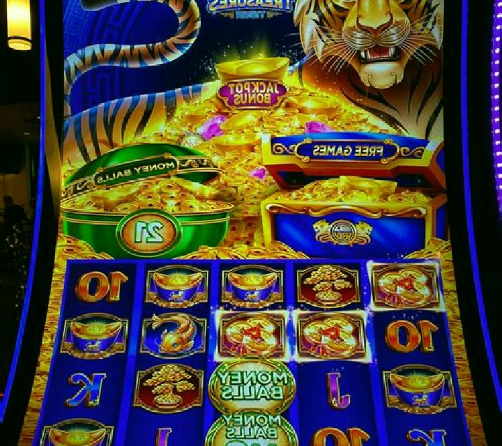 3 Coin Wild Tiger slot machine