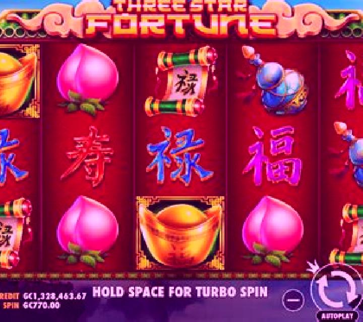 3 Combo Lucky Crackers slot machine