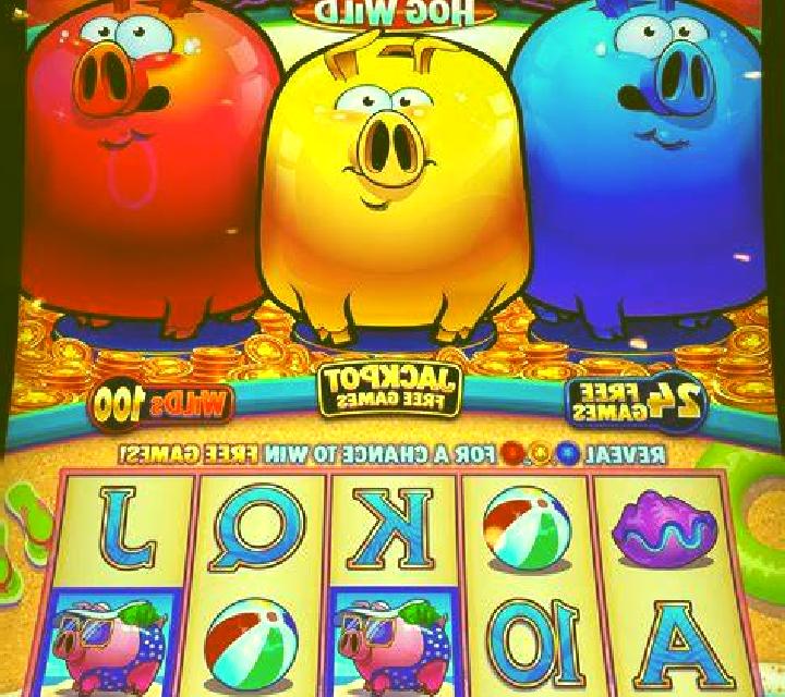 3 Hero Piggies slot game