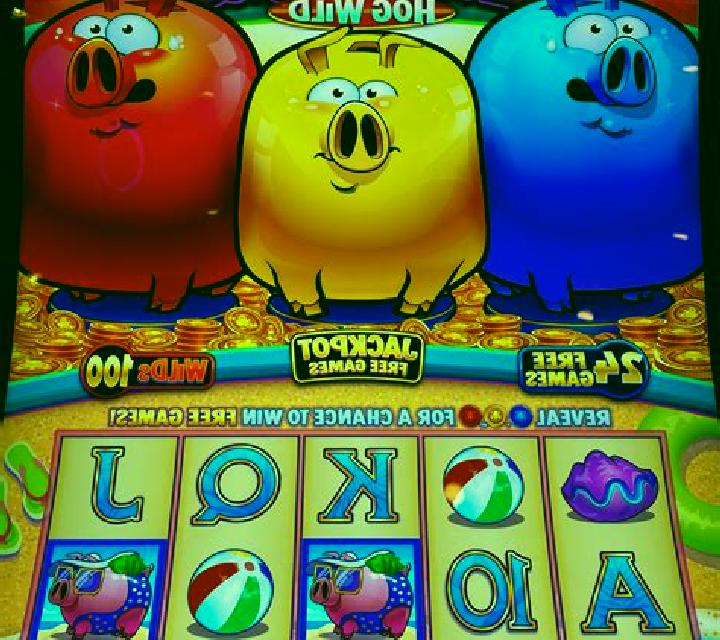 3 Pigs Instant Blitz slot machine