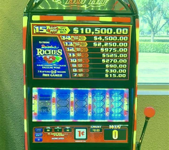 4 Horsemen - Hold & Hit slot machine