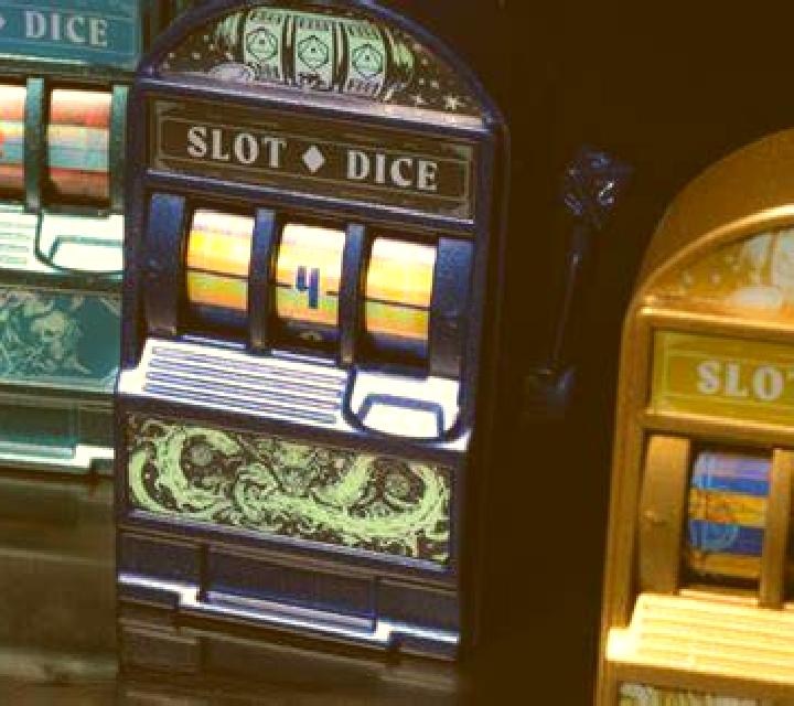 40 Hot Strike Dice slot machine