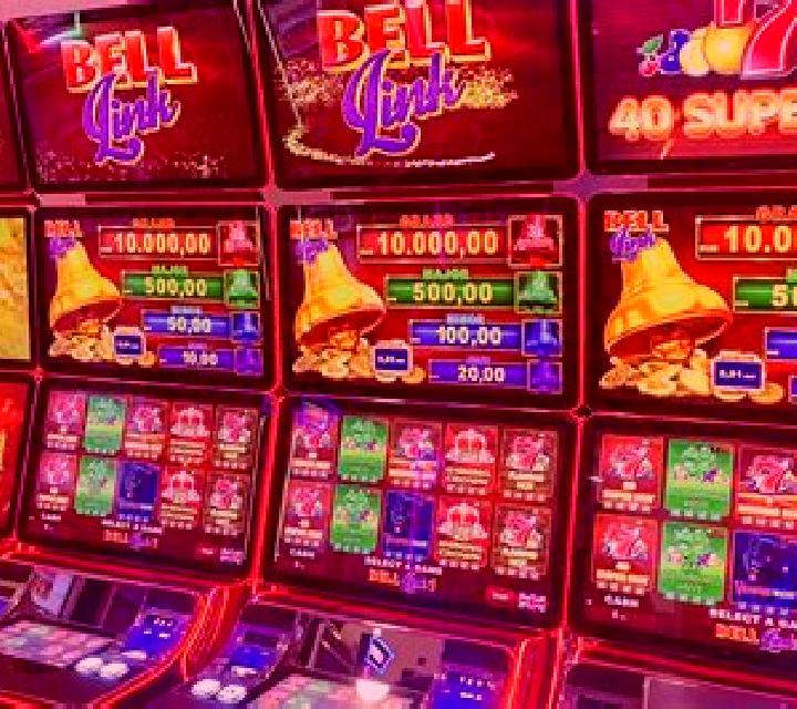 40 Super Fruits Bell Link slot
