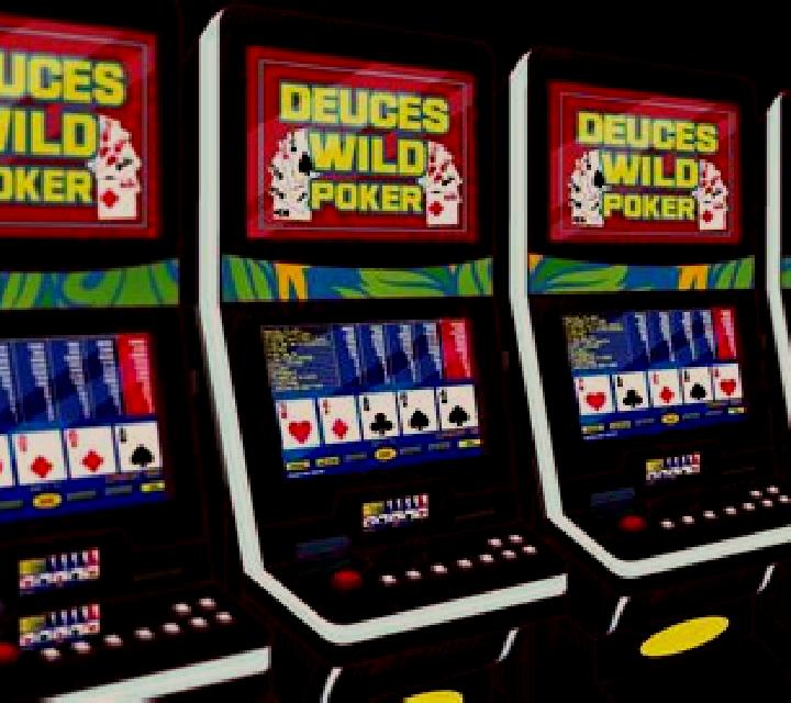4x Deuce Wild Poker online slot