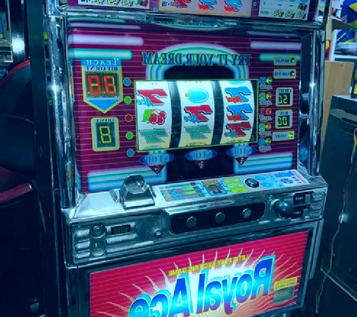 50-Line Face The Ace slot machine