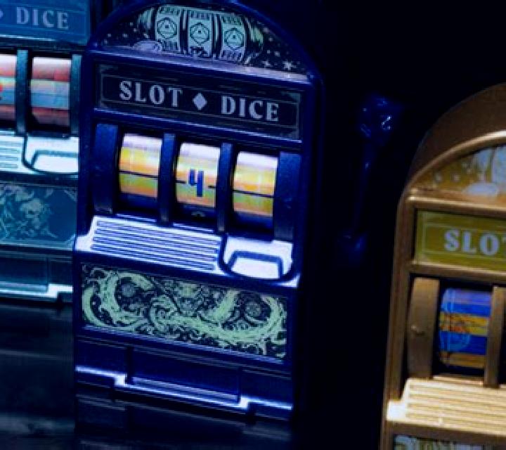 666 Rolling Dice slot machine