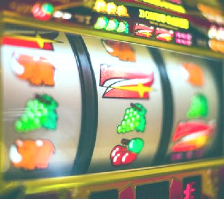 7 Up 7 Down (Hotdog Gaming) slot machine