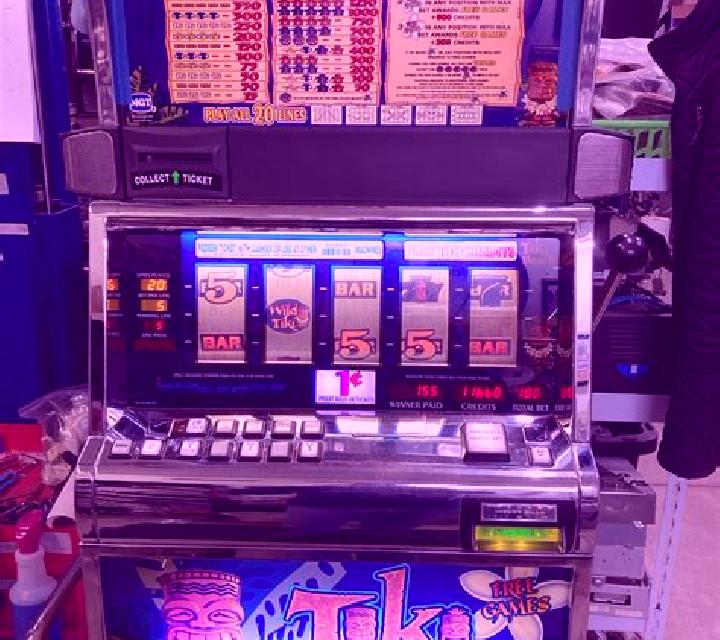 777 Daytona Beach slot game
