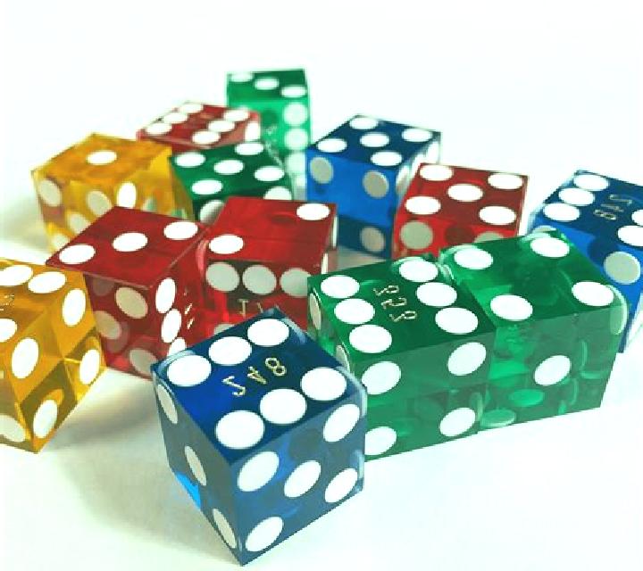 8 Lucky Dice slot game
