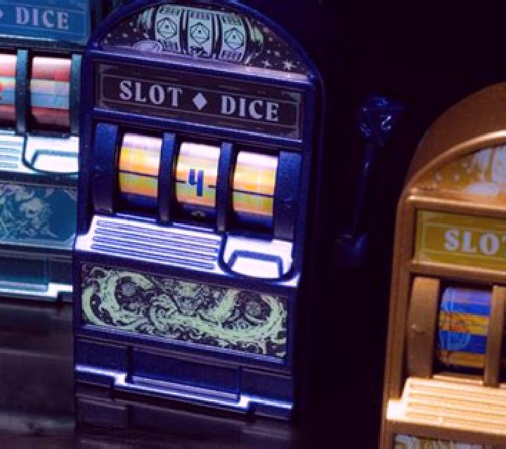 8 Lucky Dice slot