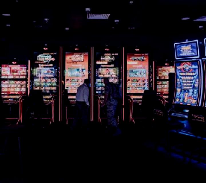 9 Figures Club slot game