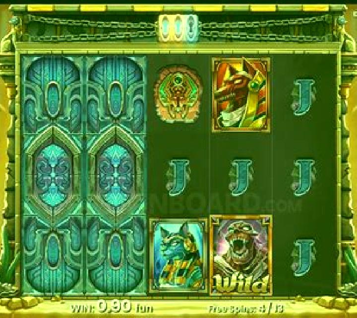 9 Lives of the Nile slot machine
