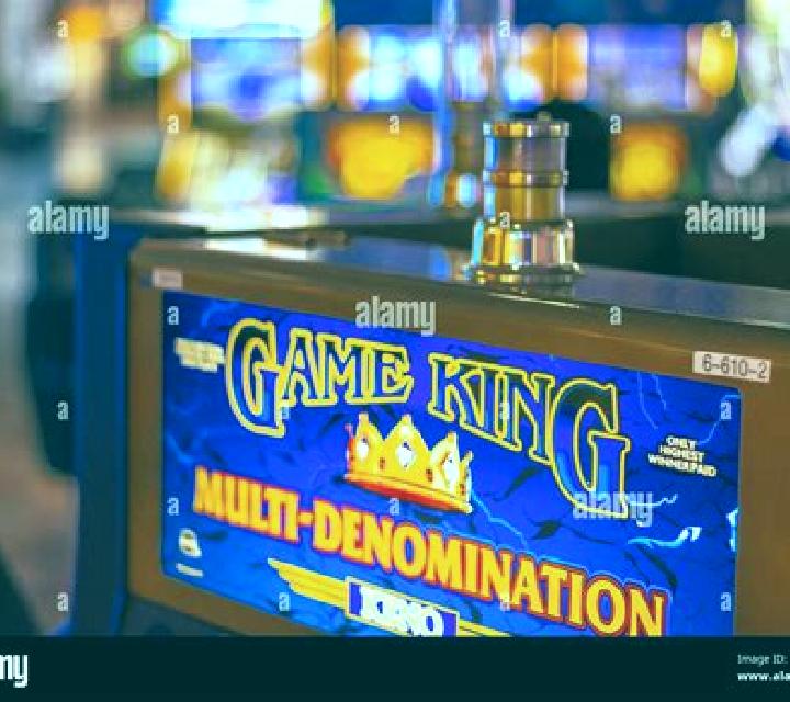 9 Sons, 1 King slot machine