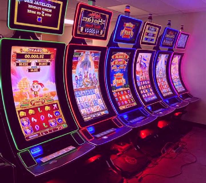 Aces and Faces Poker (Tom Horn Gaming) slot machine