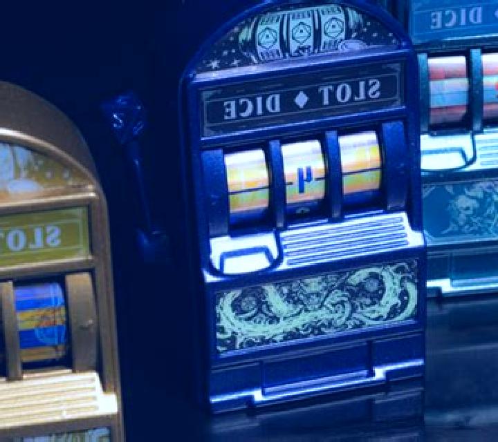 Action Dice slot machine