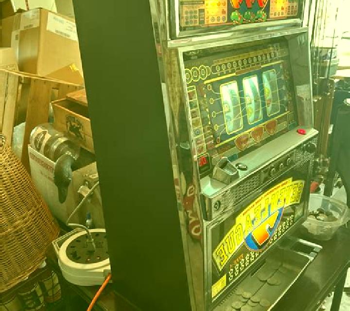 Adamant Bang 40 slot machine
