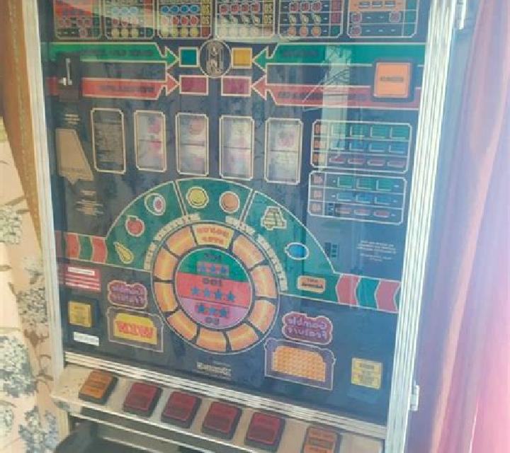 Admiral Wilds slot machine