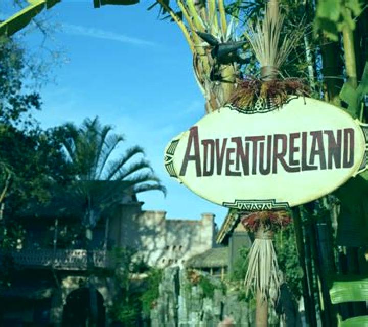 Alice in Adventureland slot game
