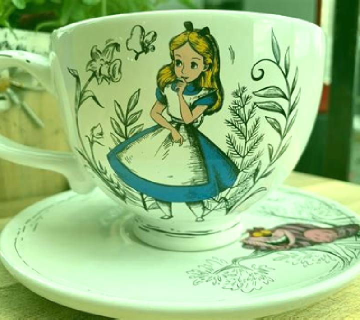 Alice in Wonderland (BetConstruct) slot machine
