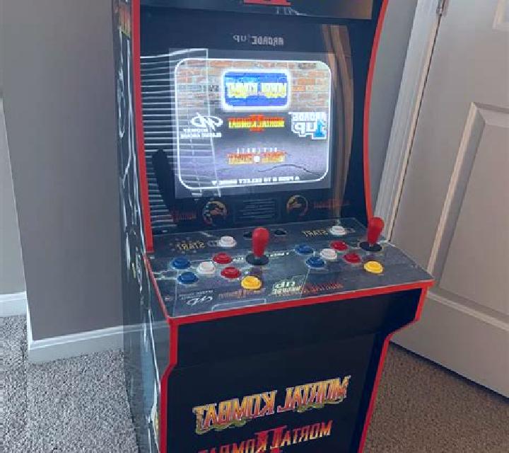 American Kombat slot machine