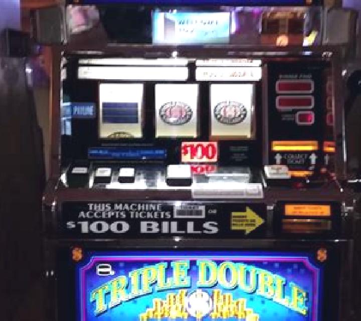 American Triple Double Gold slot machine