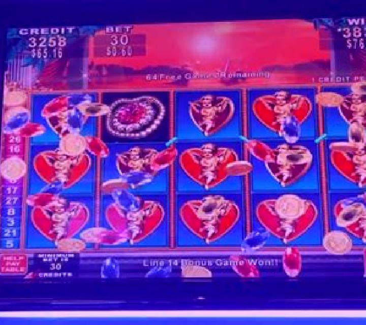Amore slot machine