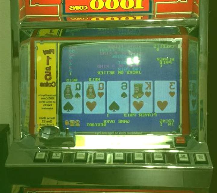 Ancient Thunder Poker slot machine