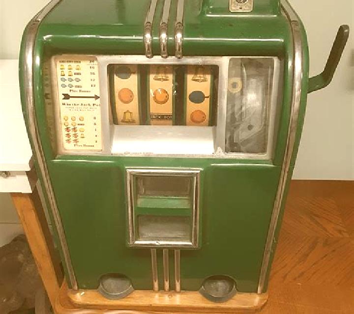 Arevalo slot machine