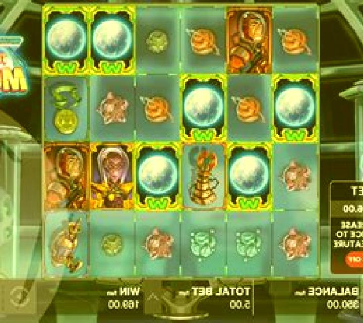 AstroBoomers: To The Moon! slot machine