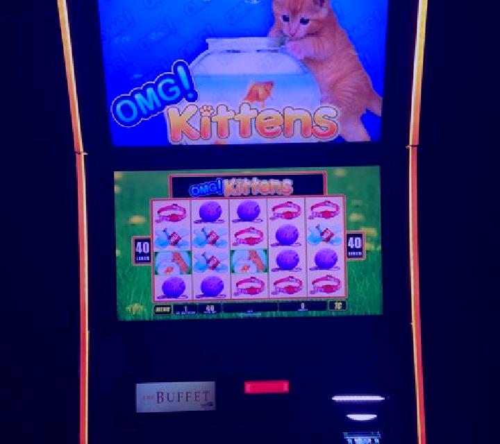 Atomic Kittens slot machine