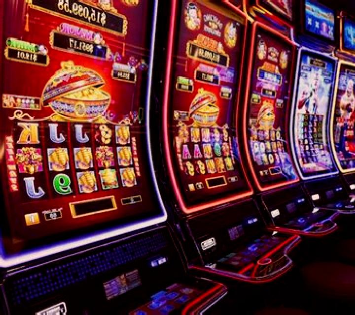 Atrium Blackjack slot machine