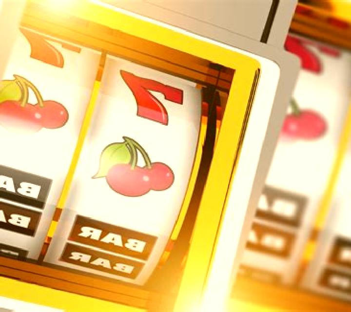 Baccarat Evolution slot machine