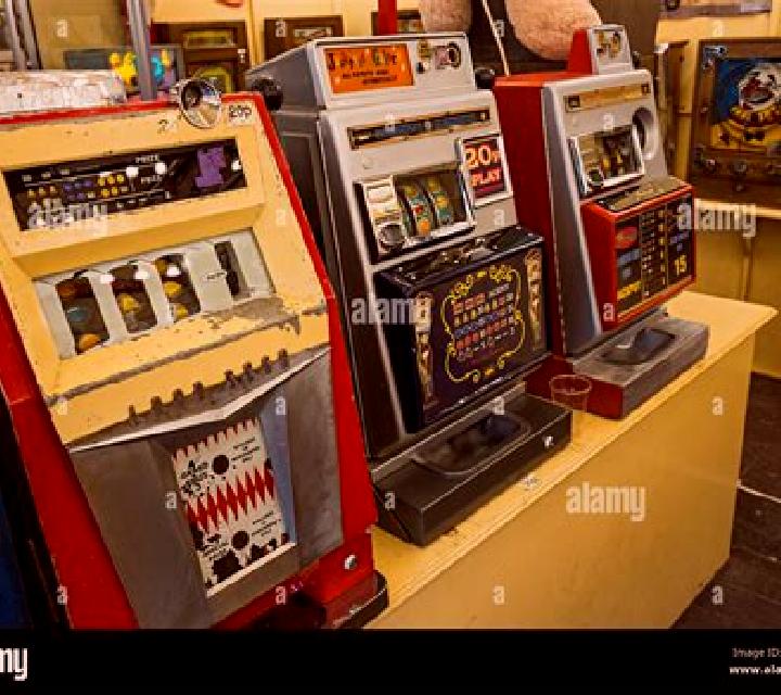 Baccarat (FunFair) slot machine