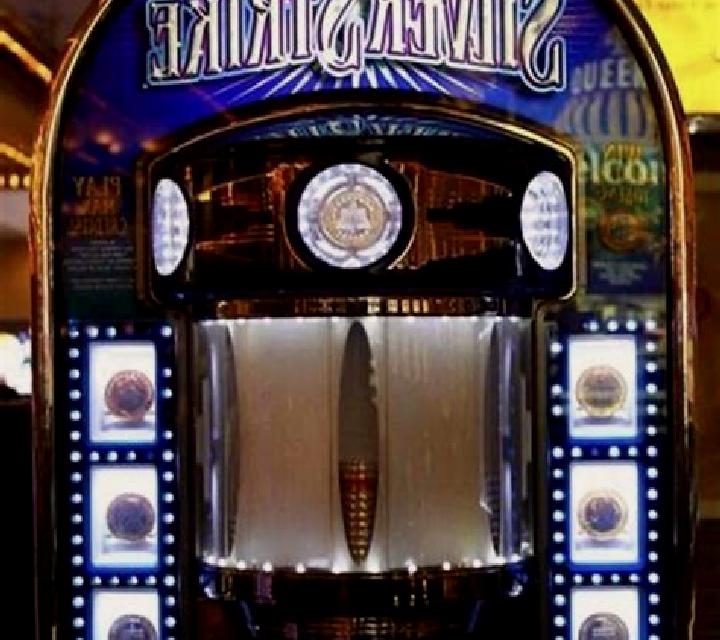 Banner Strike slot