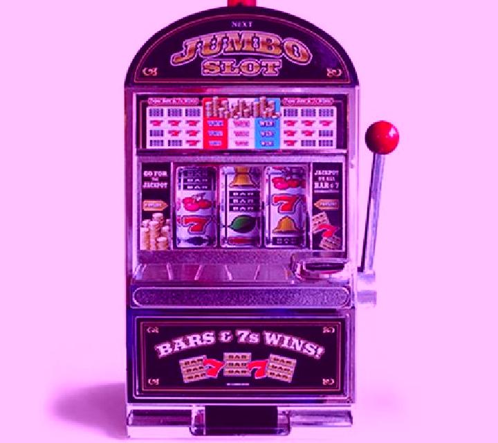 Beeopatra slot machine