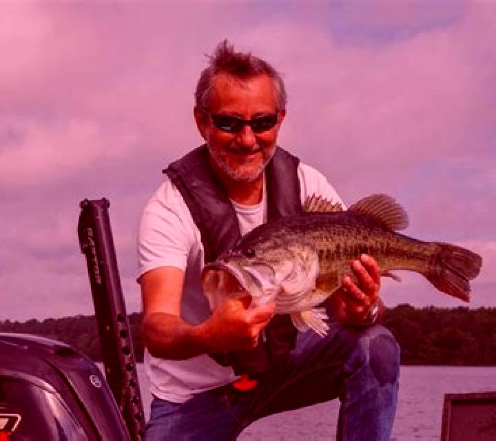 Big Lunker Bass Lightning slot machine