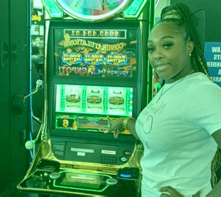 Big Vegas Royals slot machine